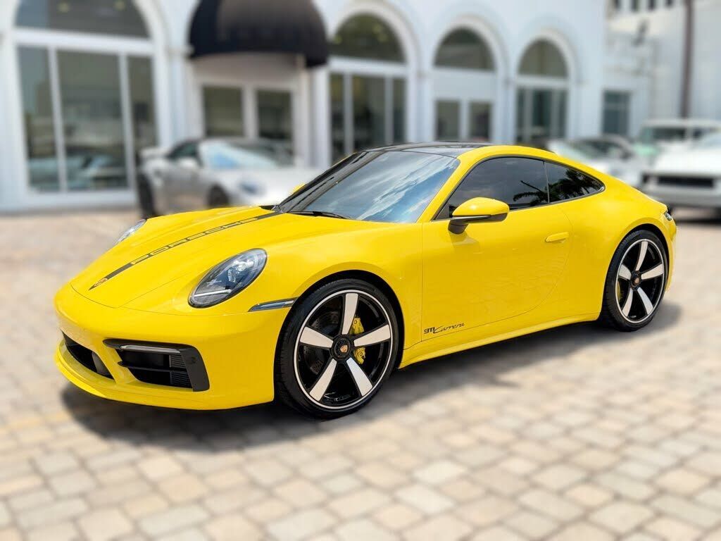 2022 PORSCHE 911