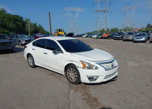 2015 NISSAN Altima