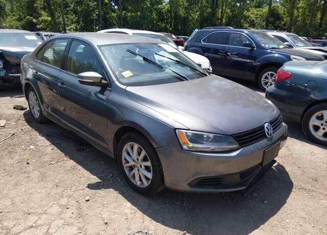2012 VOLKSWAGEN Jetta