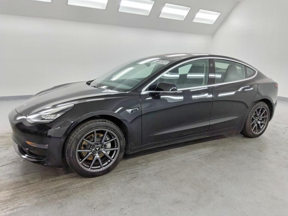 2018 TESLA Model 3