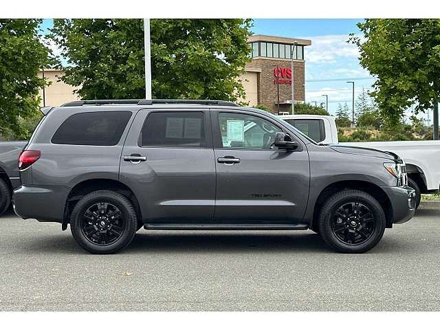 2018 TOYOTA Sequoia