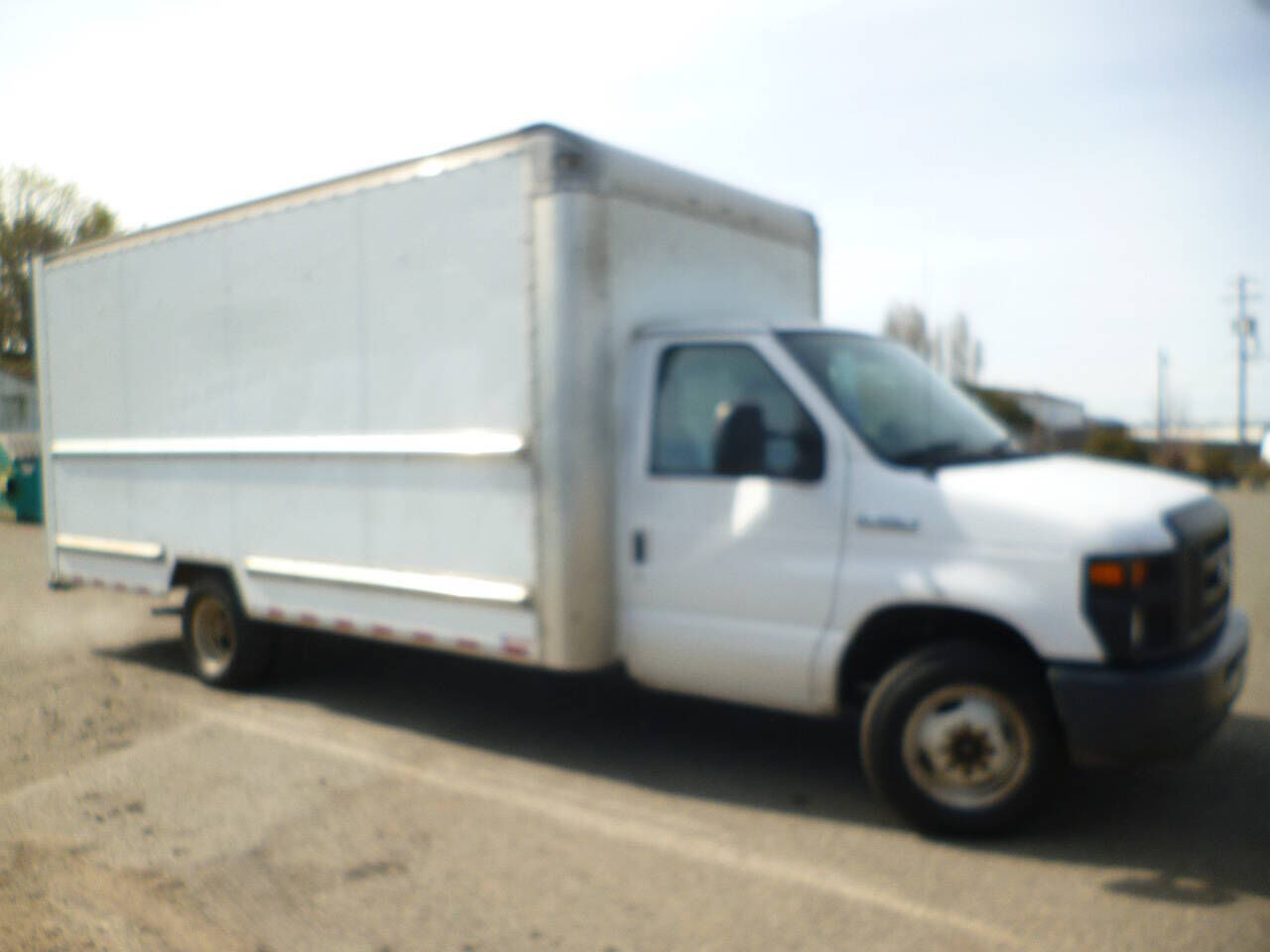 2017 FORD E-350