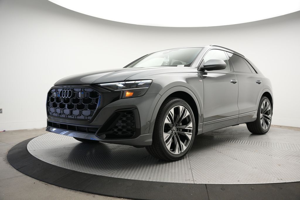2026 AUDI Q8
