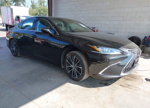 2024 LEXUS ES