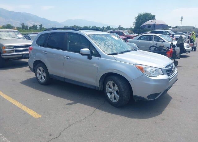 2015 SUBARU Forester