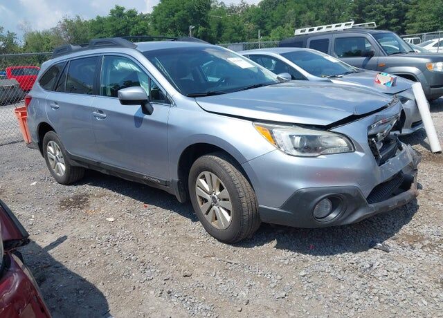 2015 SUBARU Outback