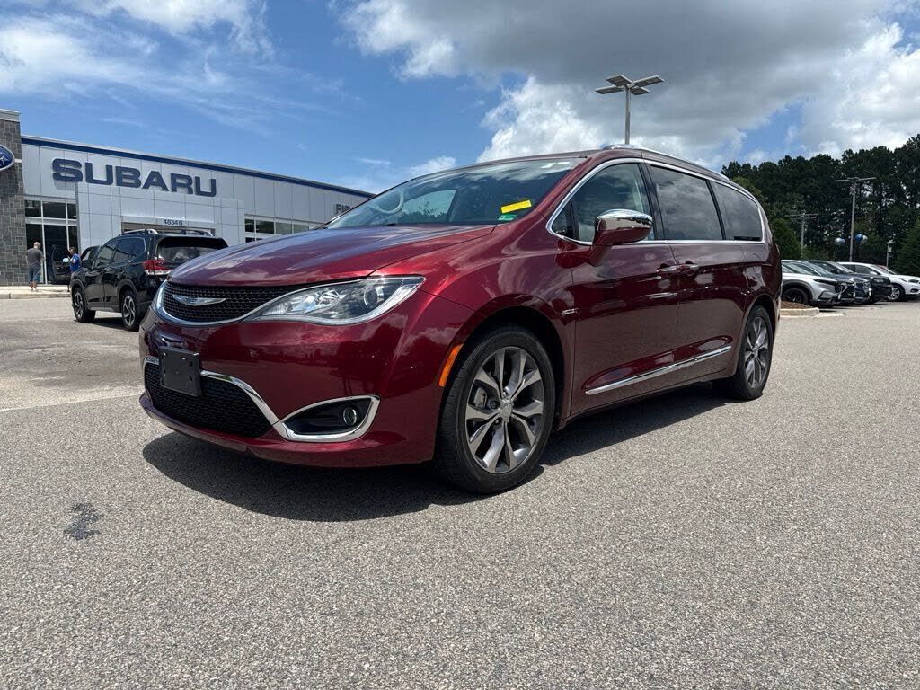 2017 CHRYSLER Pacifica