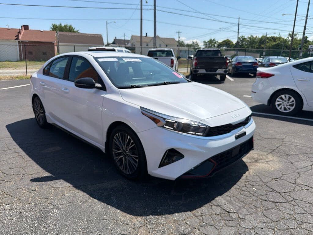 2023 KIA Forte