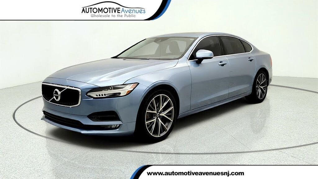 2019 VOLVO S90