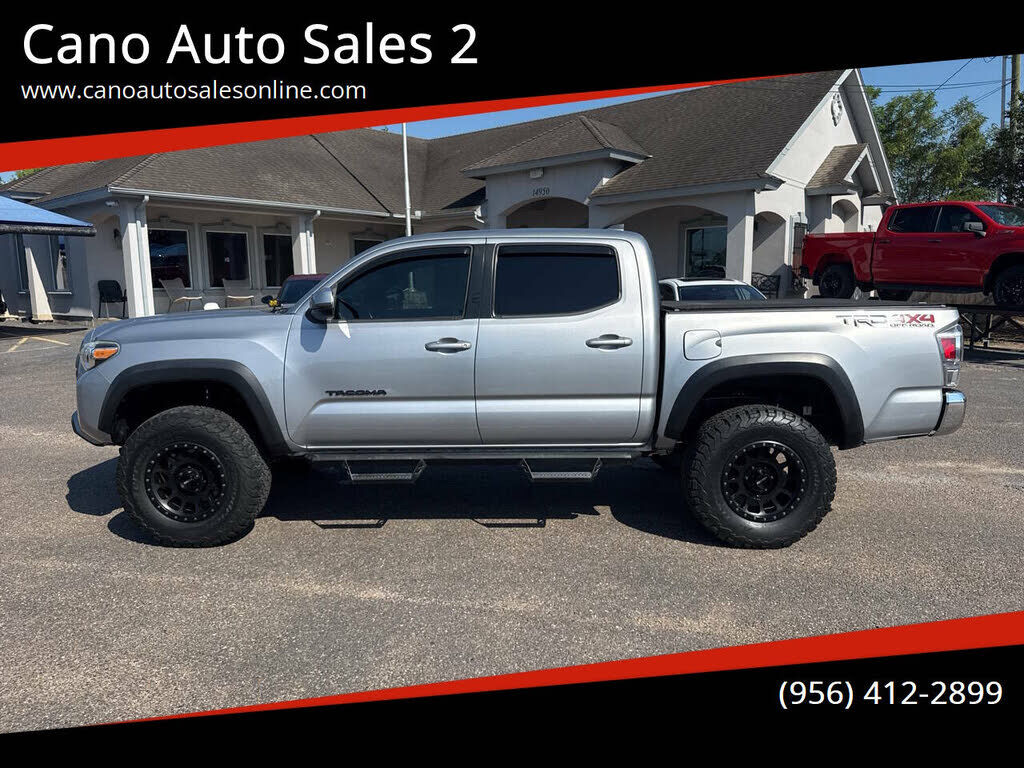 2020 TOYOTA Tacoma