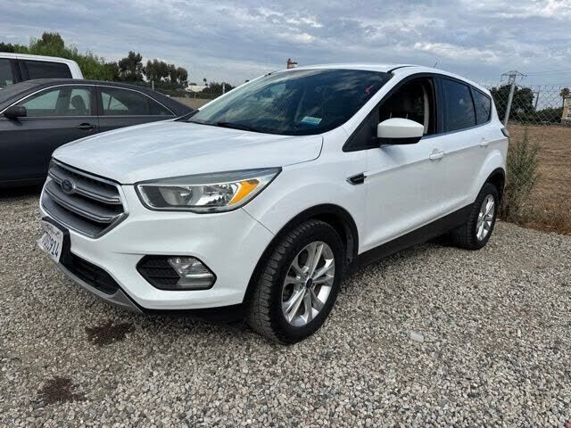 2017 FORD Escape