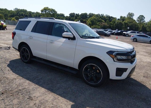 2023 FORD Expedition