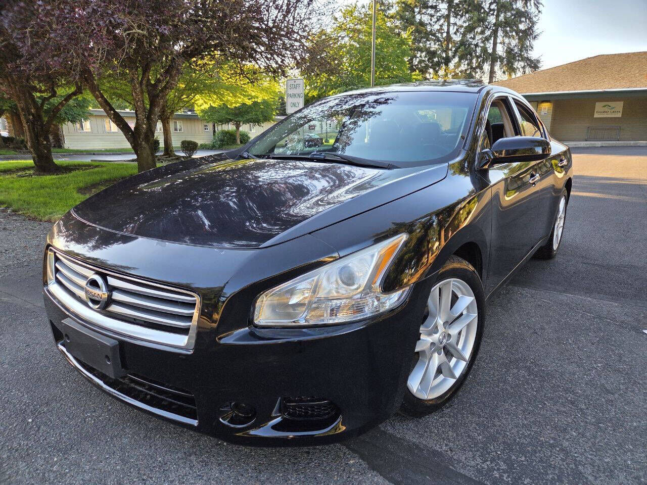 2014 NISSAN Maxima