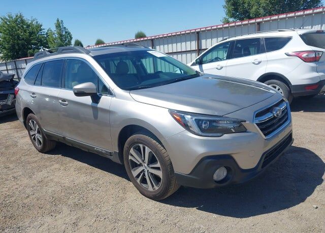 2018 SUBARU Outback