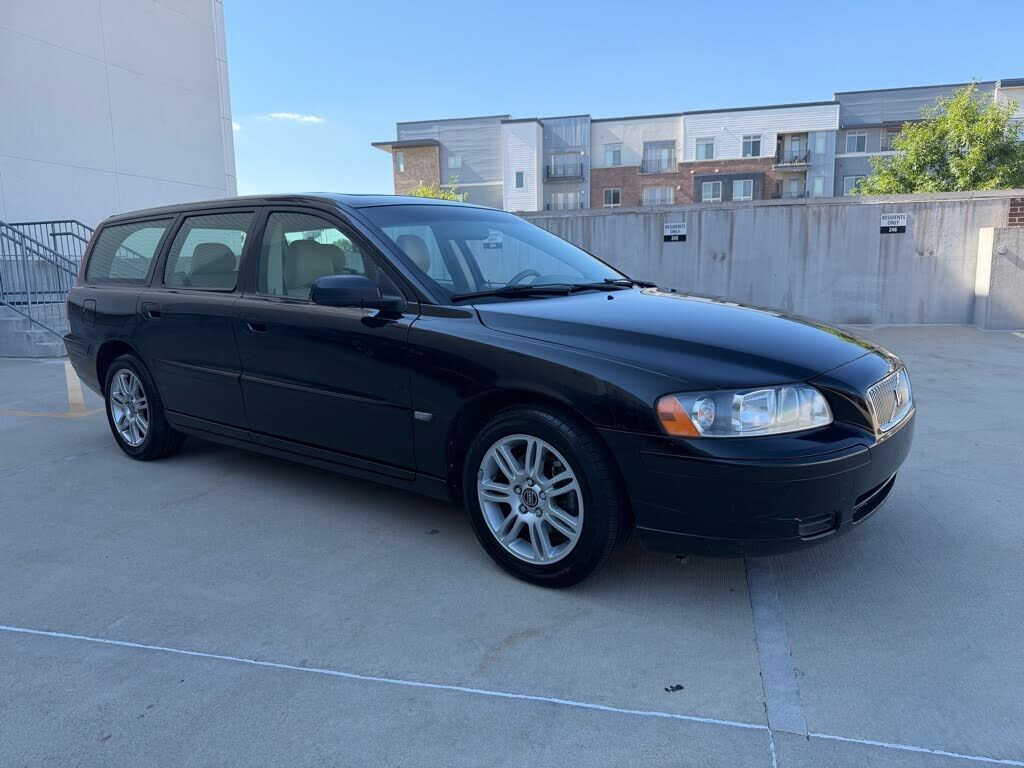 2006 VOLVO V70