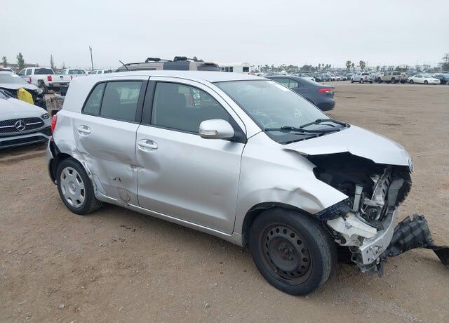 2011 TOYOTA SCION