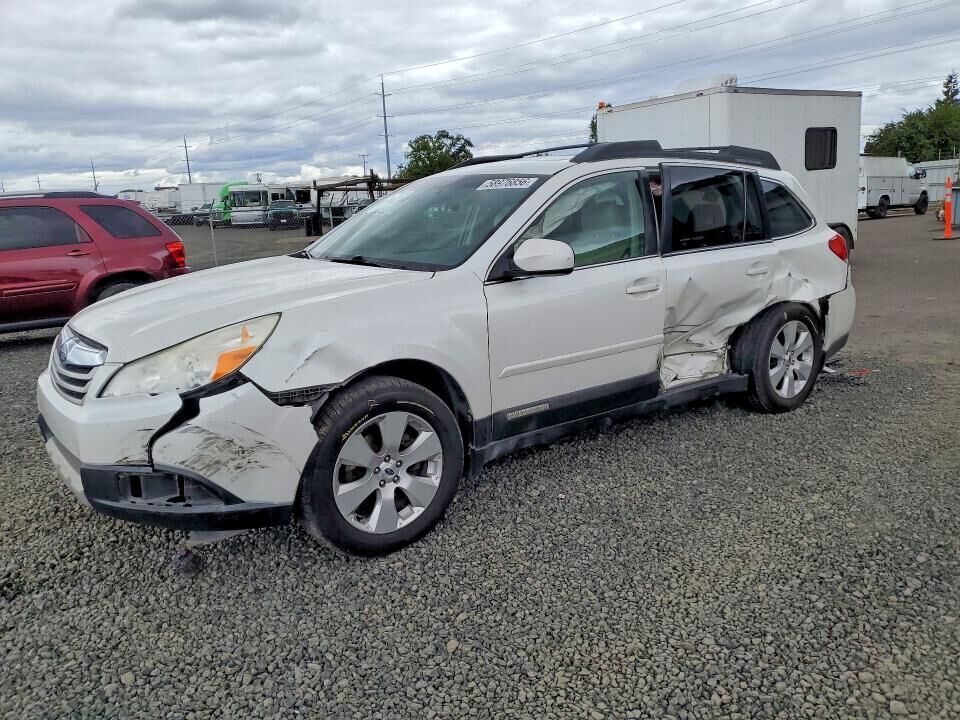 2012 SUBARU Outback