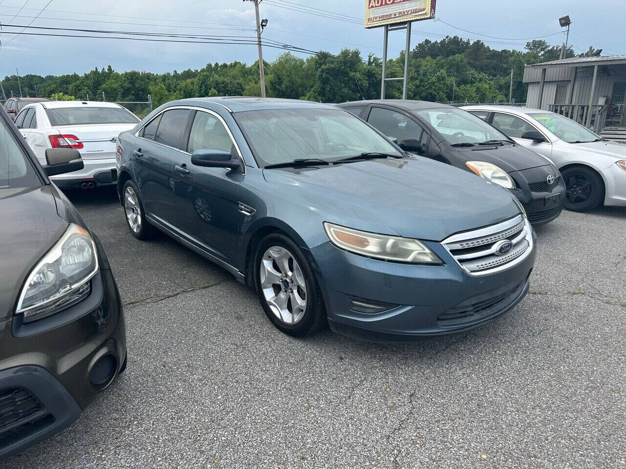 2010 FORD Taurus