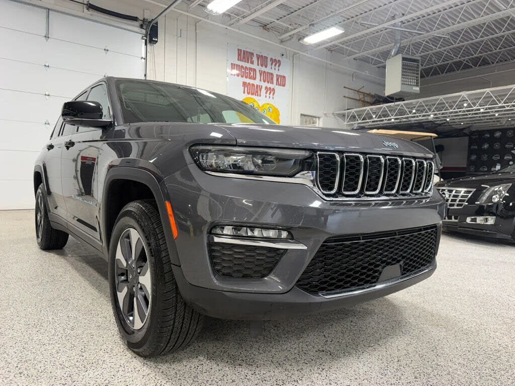 2022 JEEP Grand Cherokee