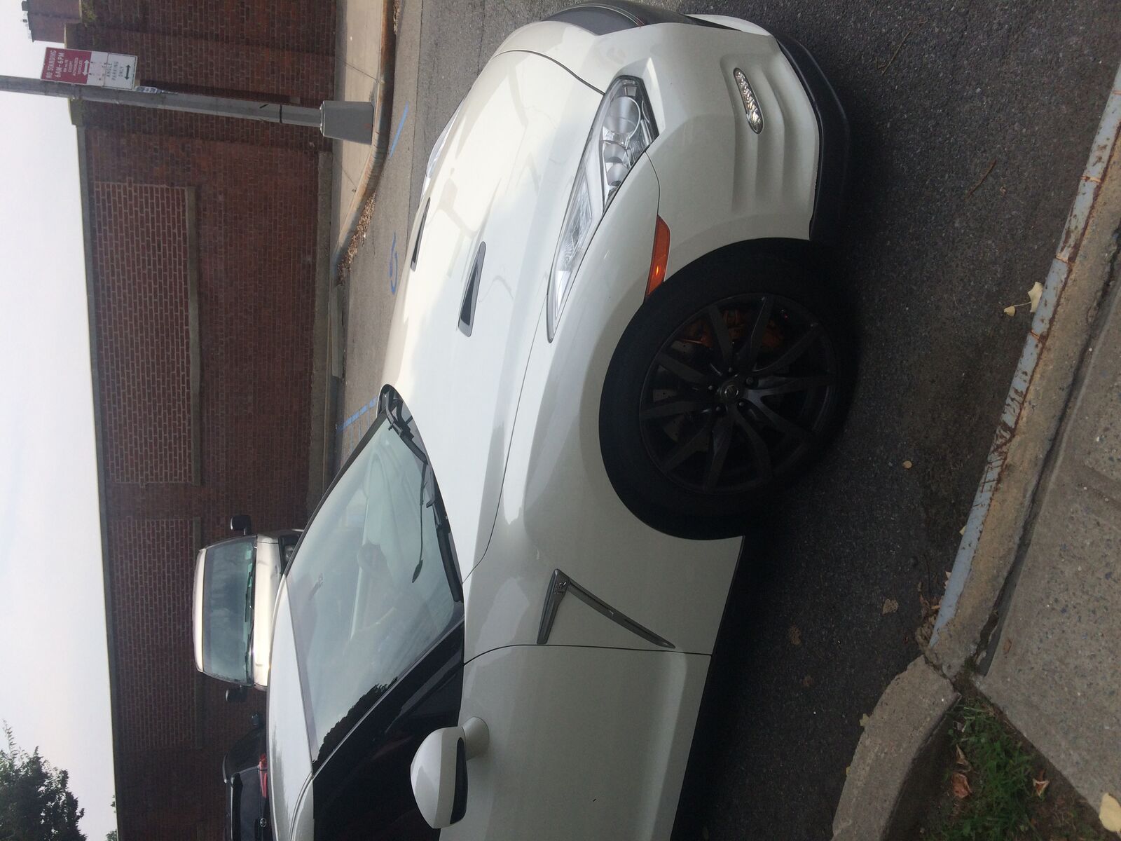 2016 NISSAN GT-R