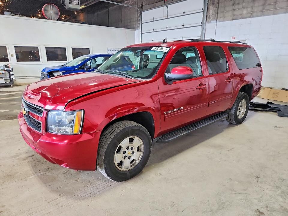 2013 CHEVROLET Suburban