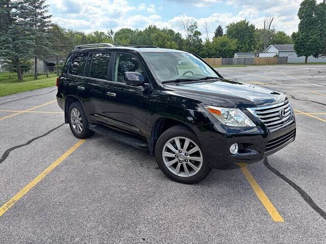 2011 LEXUS LX