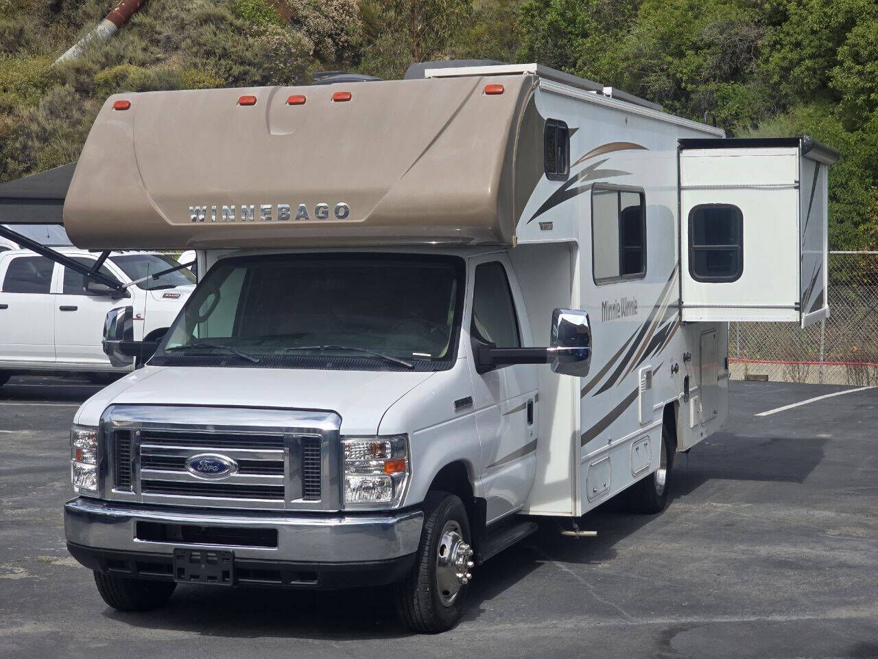 2018 FORD E-350