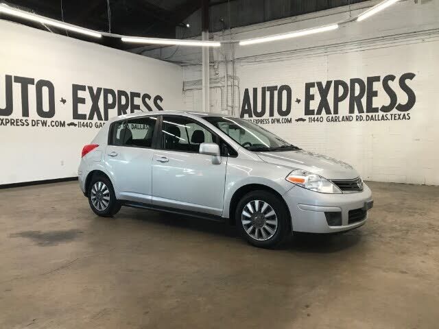 2012 NISSAN Versa