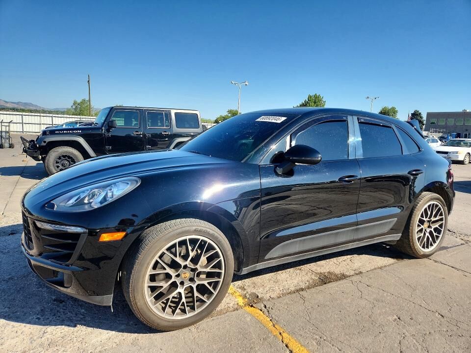 2015 PORSCHE Macan