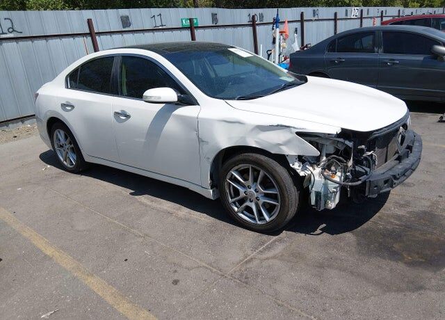 2009 NISSAN Maxima