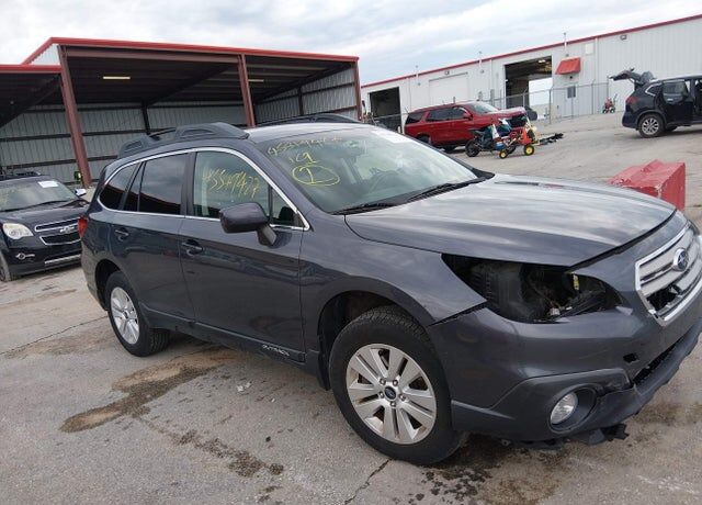 2015 SUBARU Outback