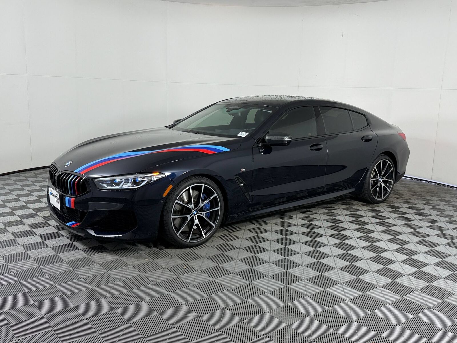 2021 BMW M8