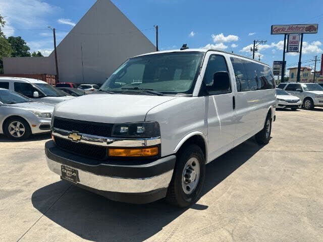 2017 CHEVROLET Express