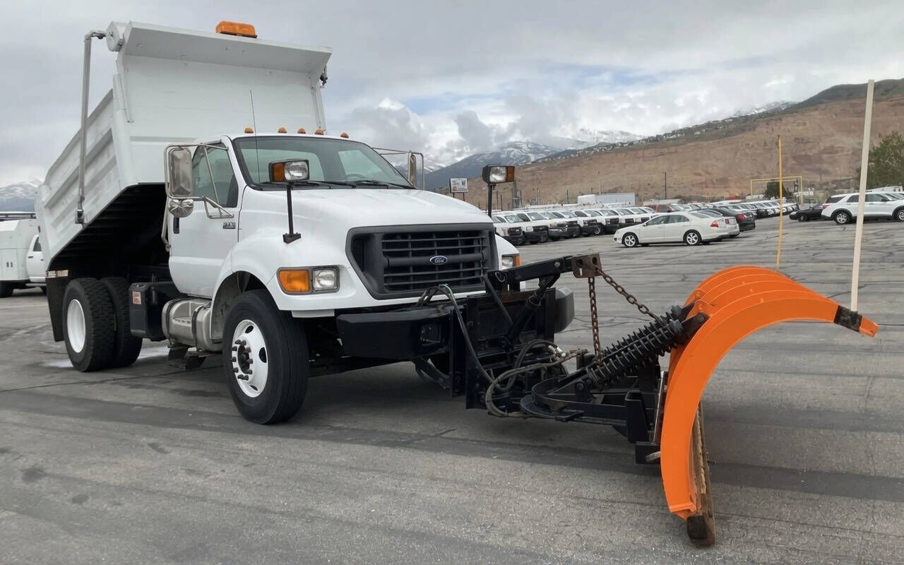 2001 FORD F-750