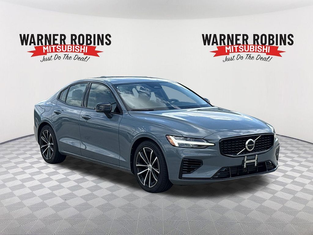 2023 VOLVO S60