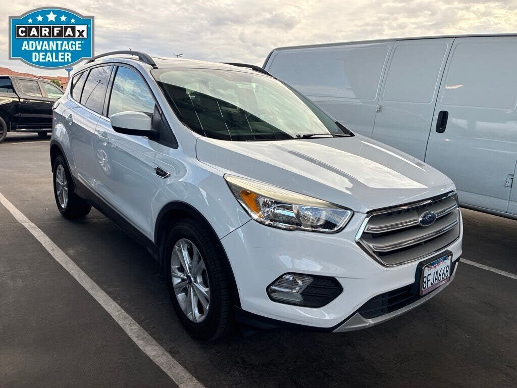 2018 FORD Escape