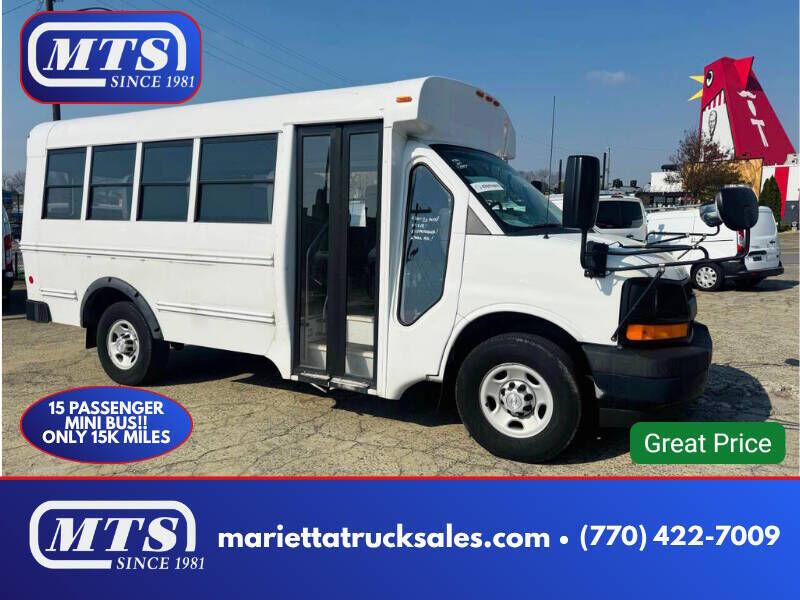2017 CHEVROLET Express