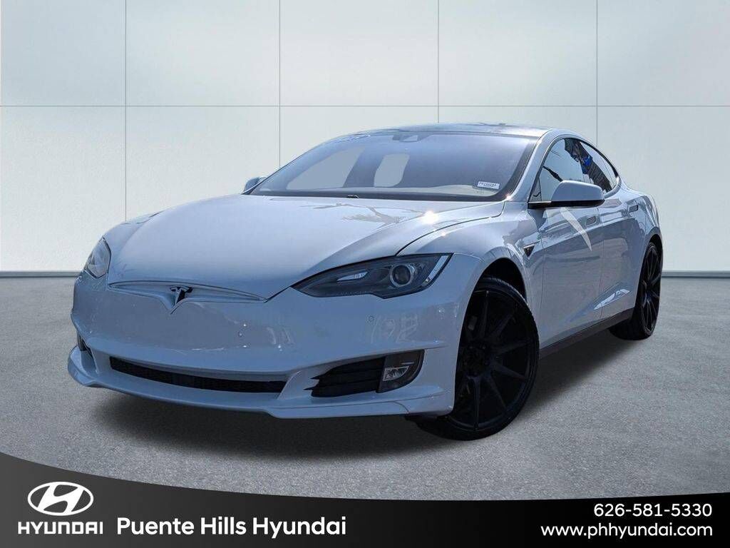 2015 TESLA Model S