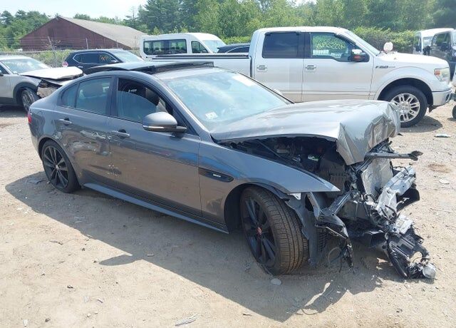 2017 JAGUAR XE
