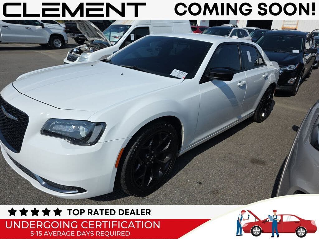 2019 CHRYSLER 300