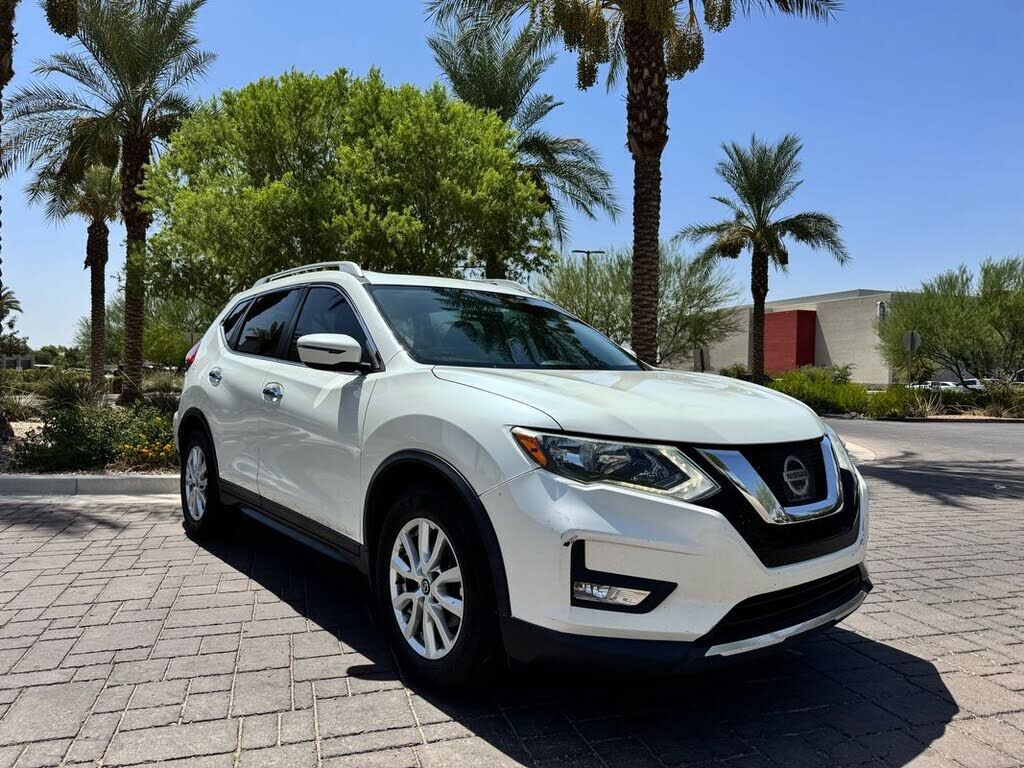 2017 NISSAN Rogue