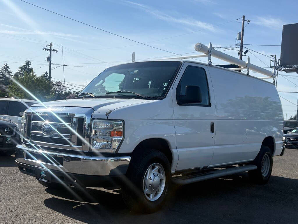 2013 FORD E-250
