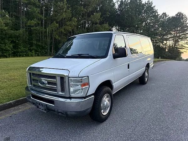 2011 FORD E-350