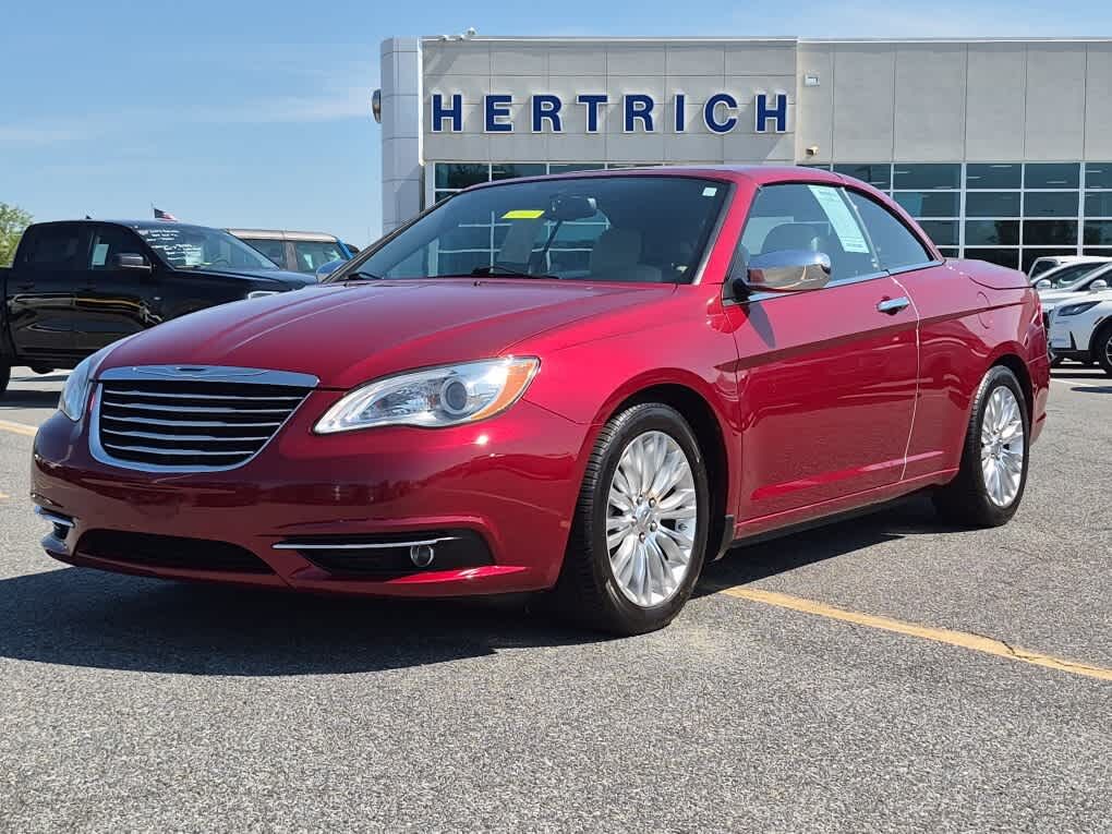 2013 CHRYSLER 200