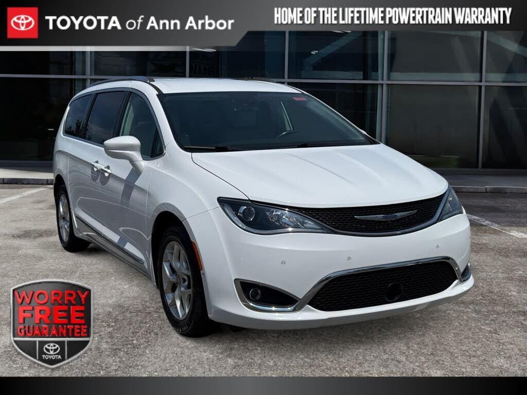2020 CHRYSLER Pacifica