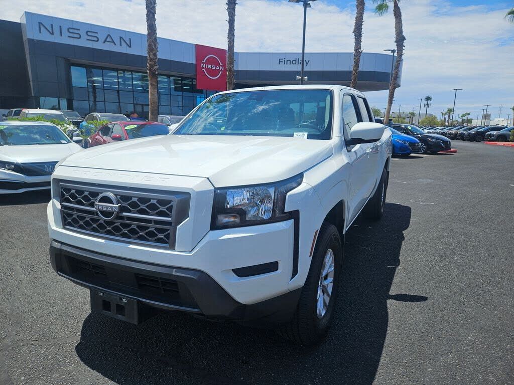 2024 NISSAN Frontier