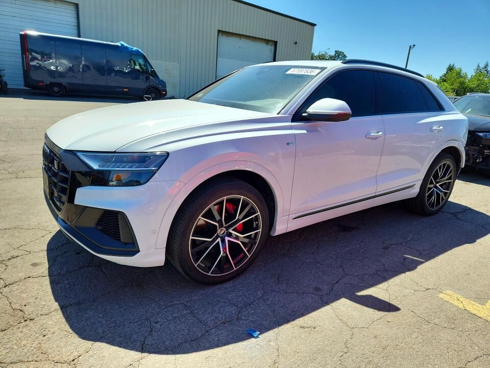2022 AUDI Q8