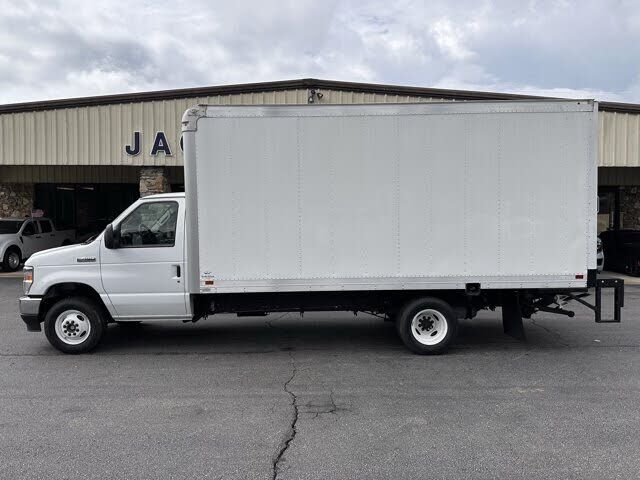 2026 FORD E-450