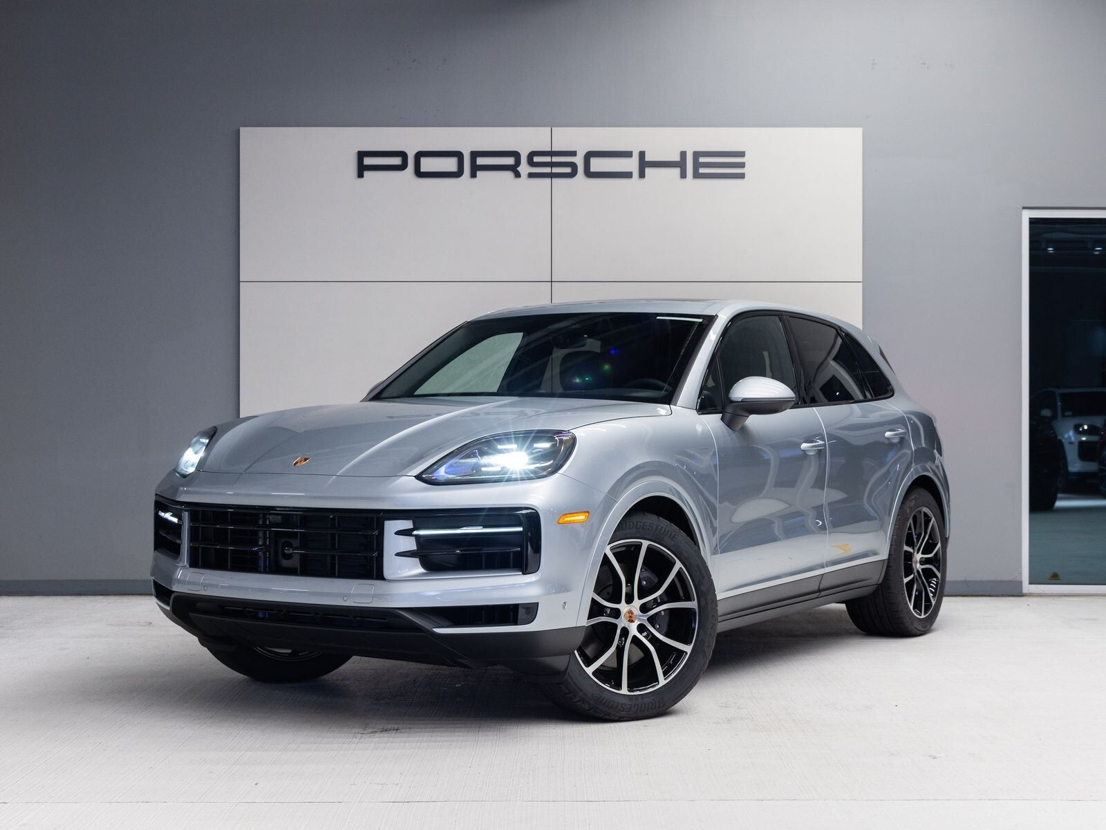 2026 PORSCHE Cayenne