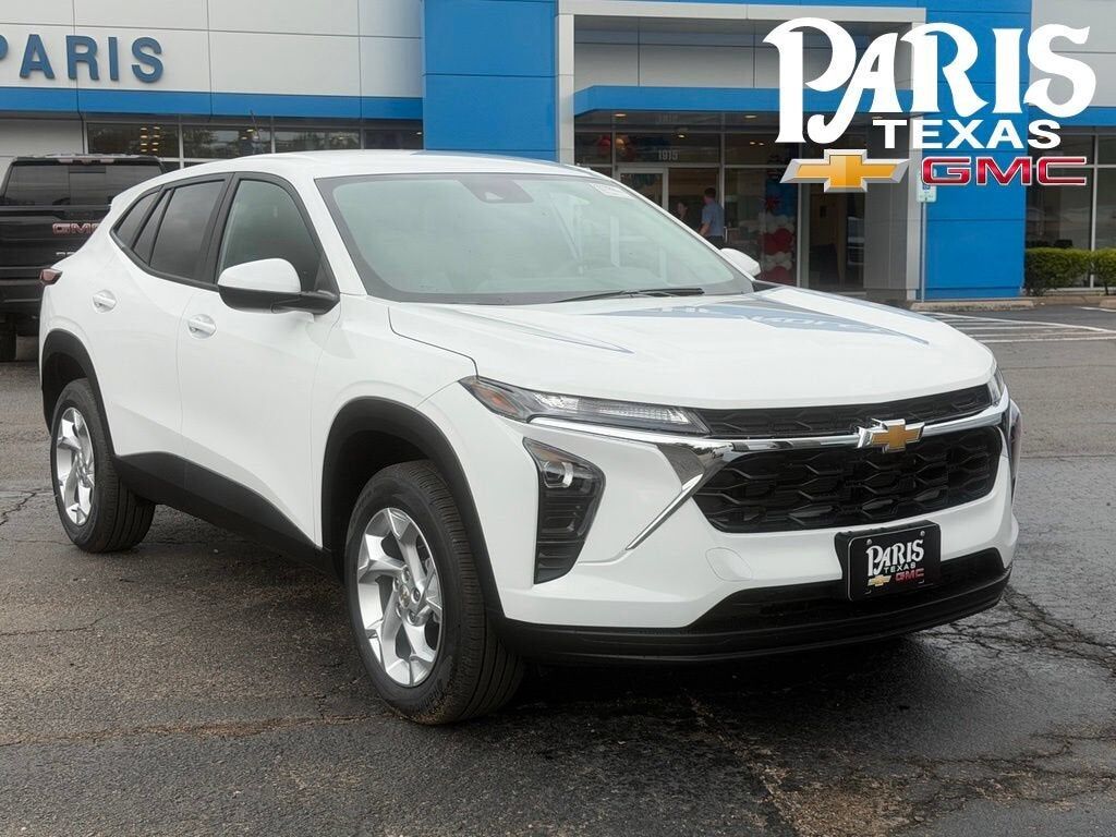 2026 CHEVROLET Trax
